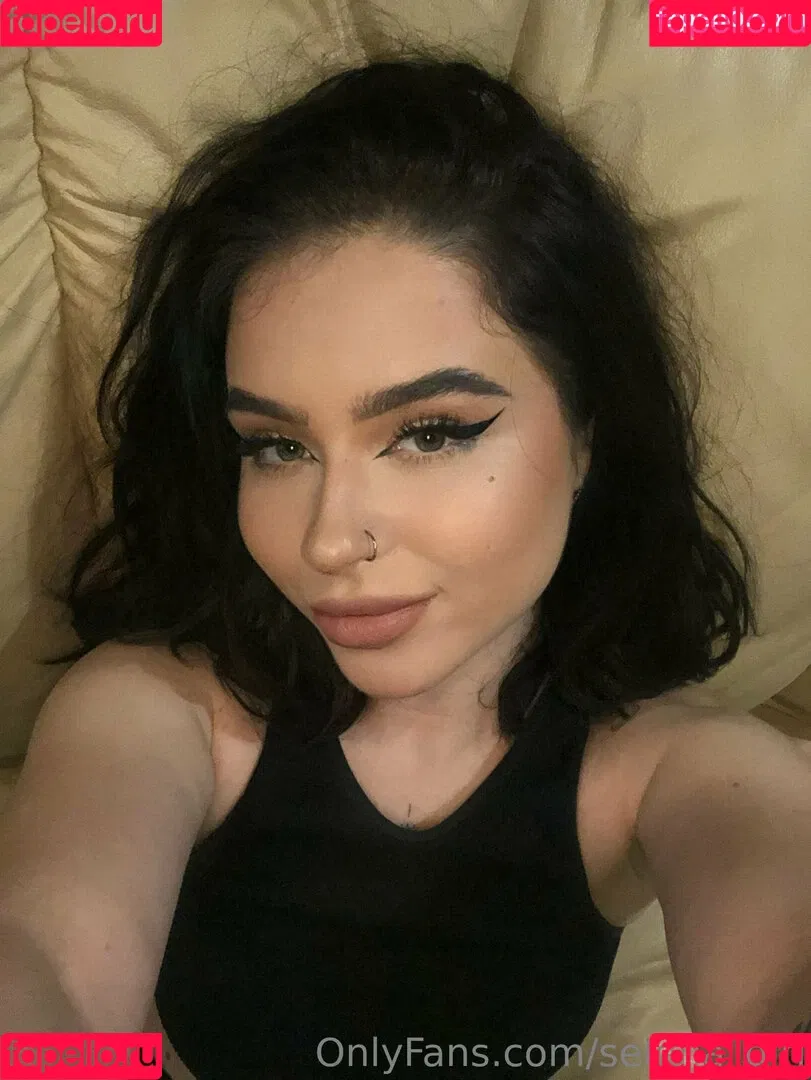 selena_girl Onlyfans Photo Gallery 