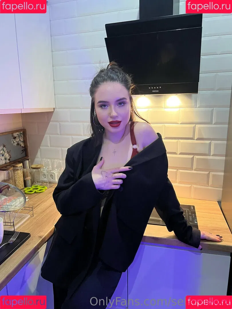 selena_girl Onlyfans Photo Gallery 