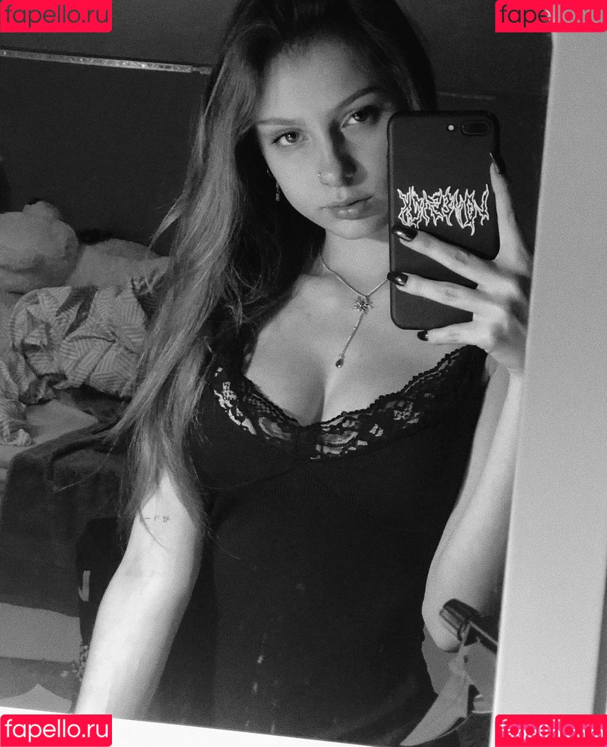 Trinitysdc Onlyfans Photo Gallery 