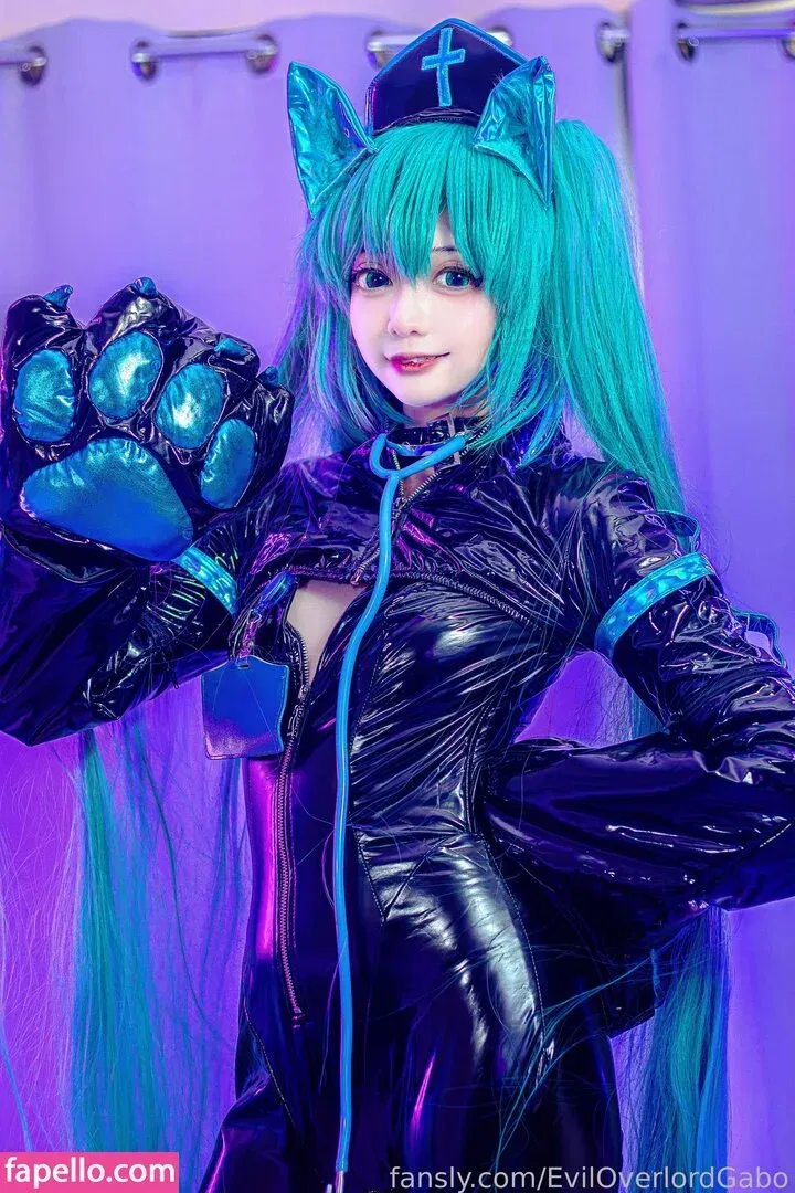 Evil Overlord Gabo Onlyfans Photo Gallery 