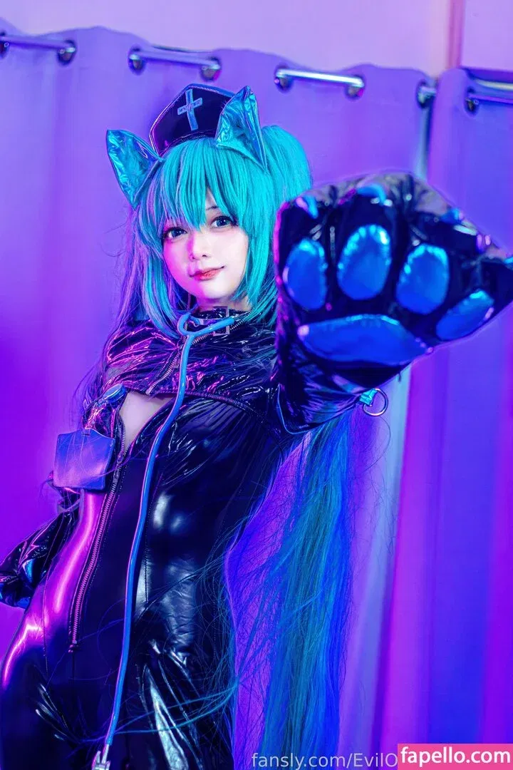 Evil Overlord Gabo Onlyfans Photo Gallery 