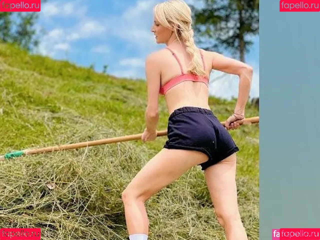 Melissa Naschenweng Onlyfans Photo Gallery 