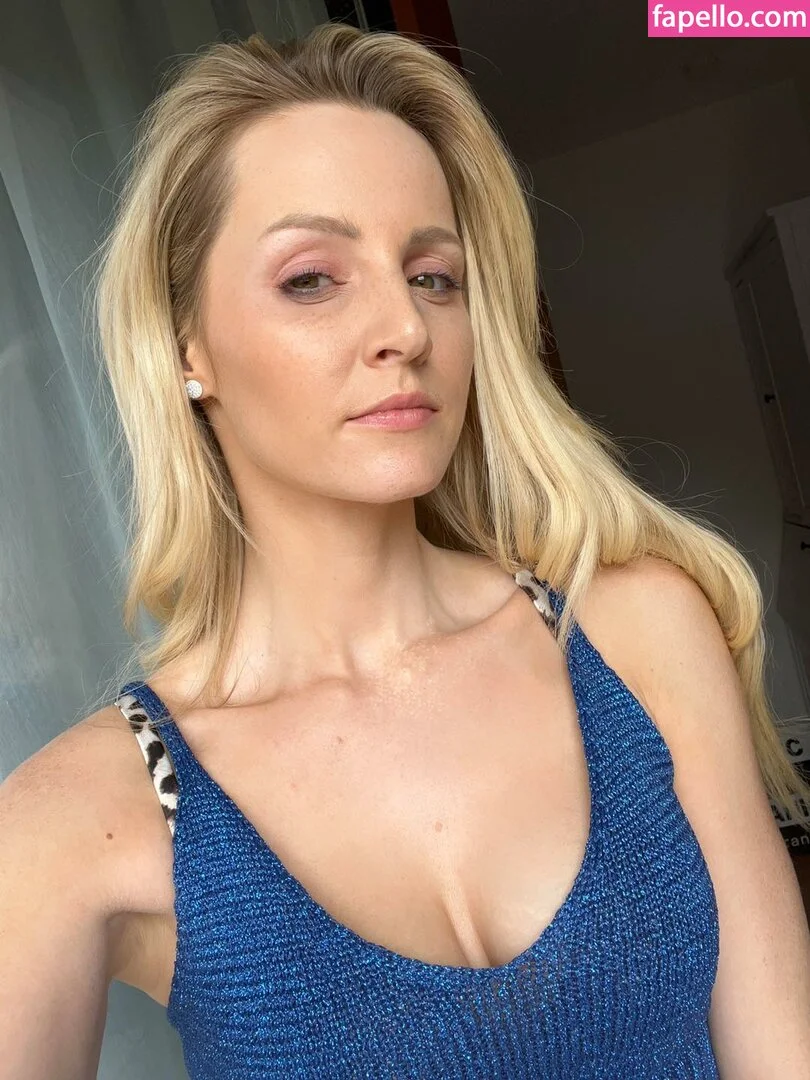 Melissa Naschenweng Onlyfans Photo Gallery 