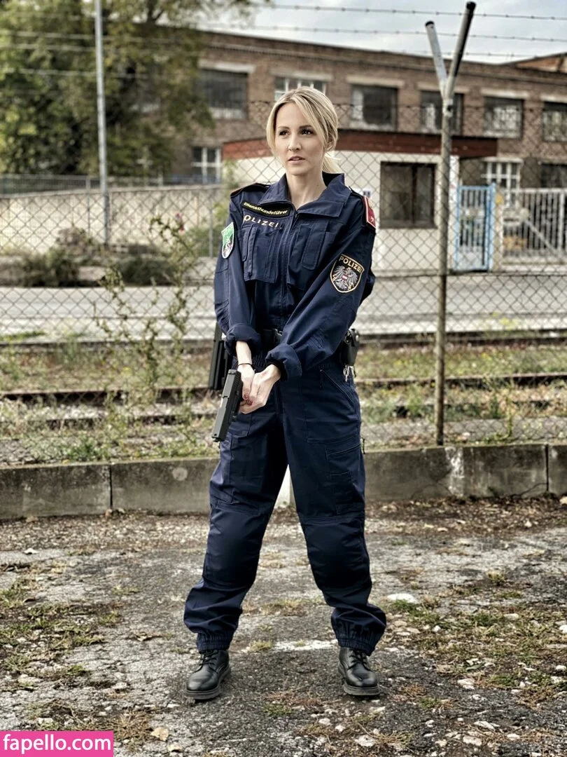 Melissa Naschenweng Onlyfans Photo Gallery 