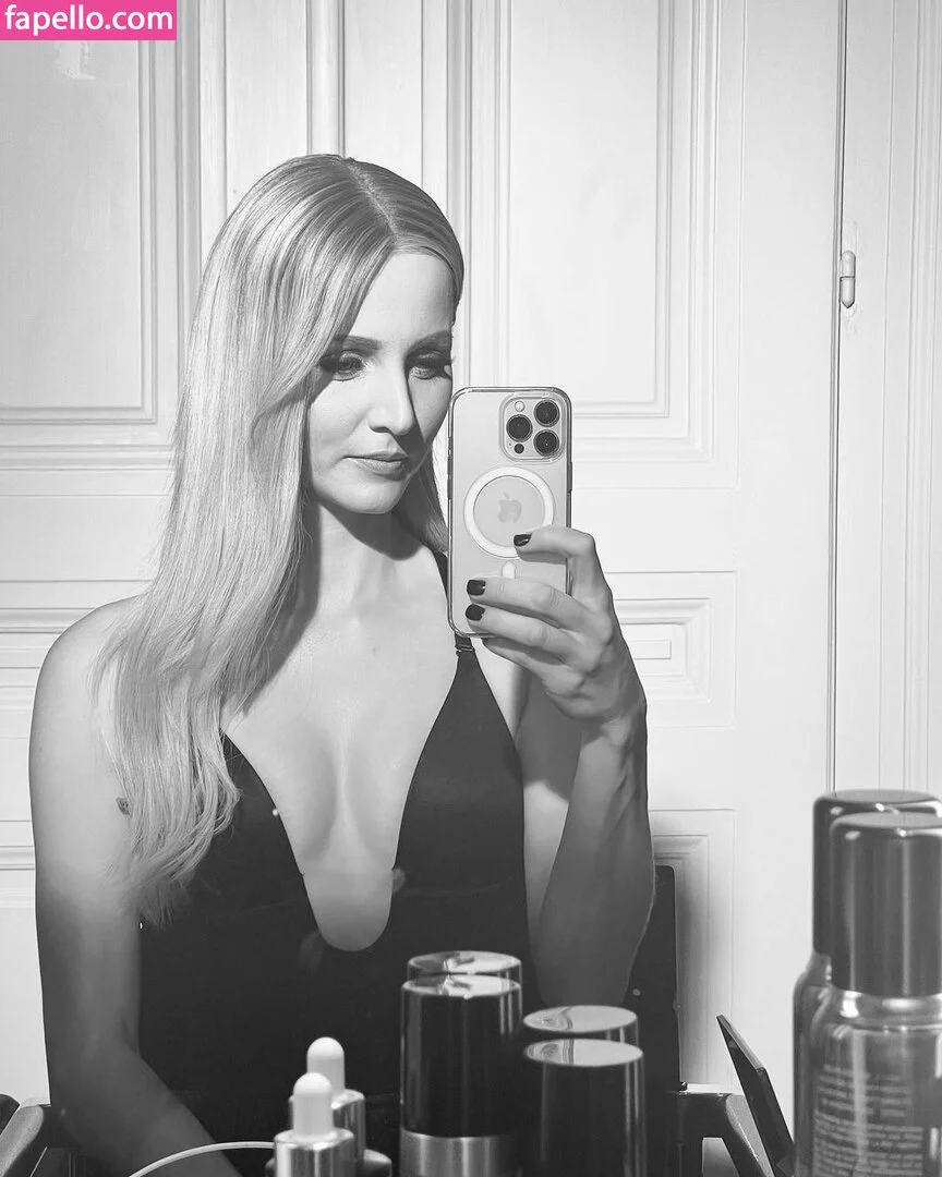 Melissa Naschenweng Onlyfans Photo Gallery 