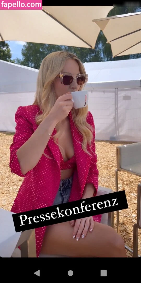 Melissa Naschenweng Onlyfans Photo Gallery 