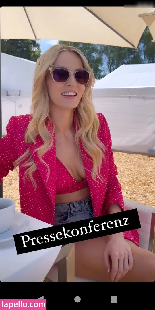 Melissa Naschenweng Onlyfans Photo Gallery 