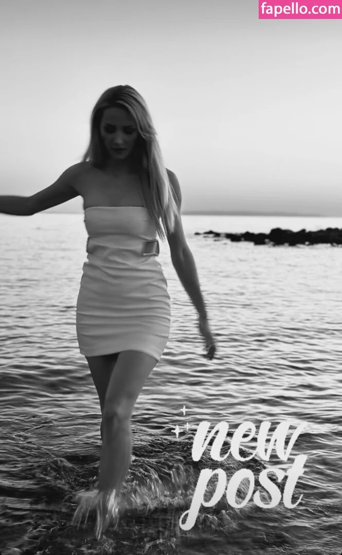 Melissa Naschenweng Onlyfans Photo Gallery 