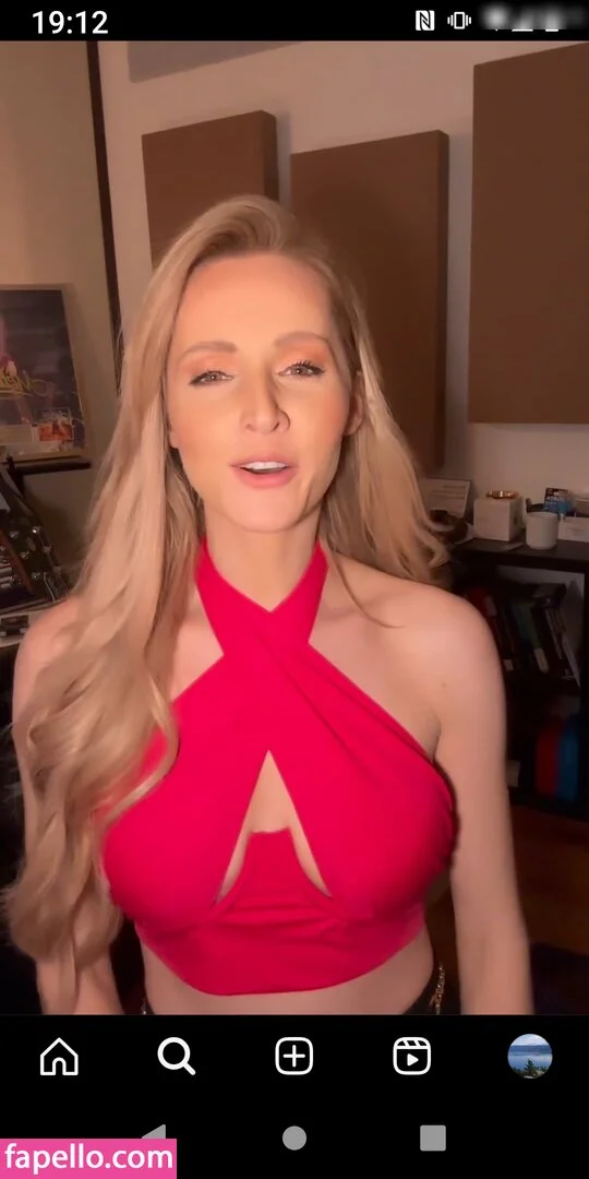 Melissa Naschenweng Onlyfans Photo Gallery 