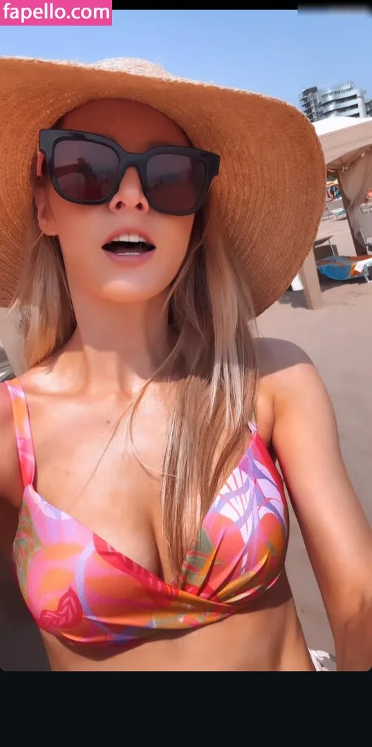 Melissa Naschenweng Onlyfans Photo Gallery 