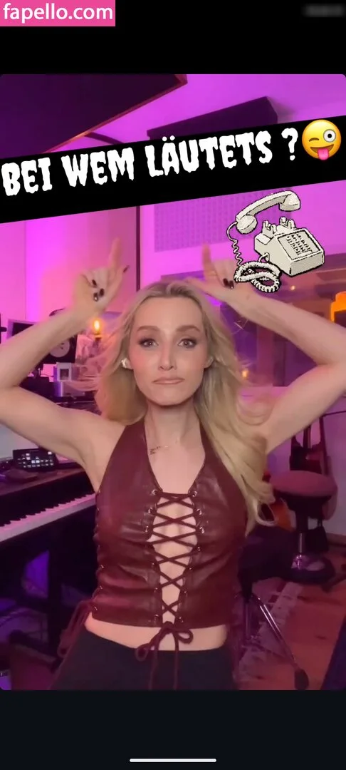 Melissa Naschenweng Onlyfans Photo Gallery 