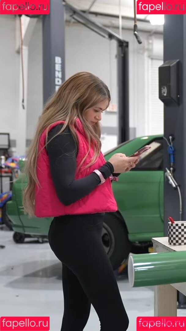 Collete Davis Onlyfans Photo Gallery 