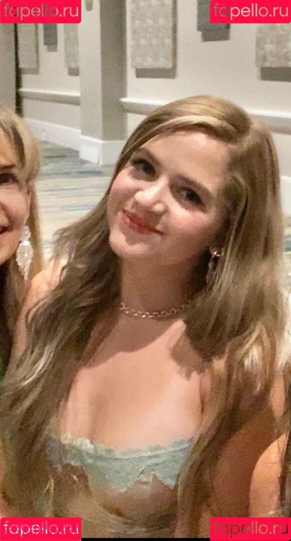 Collete Davis Onlyfans Photo Gallery 