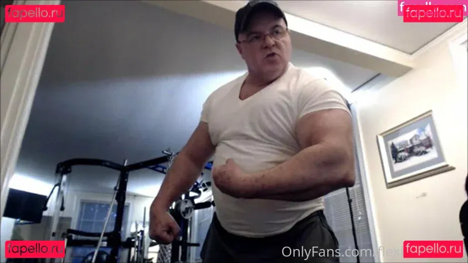 flexbigmuscle Onlyfans Photo Gallery 