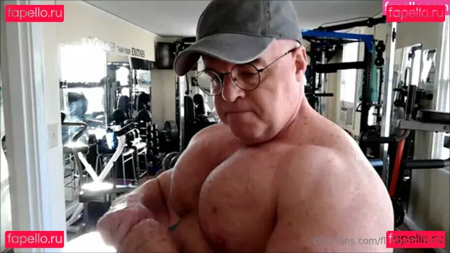 flexbigmuscle Onlyfans Photo Gallery 