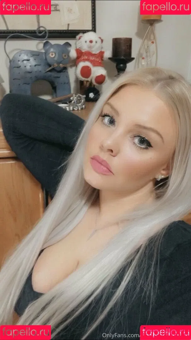 curvaceous_barbie Onlyfans Photo Gallery 