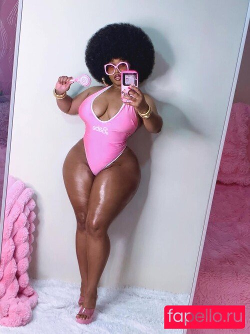curvaceous_barbie Nude Onlyfans Photo 27
