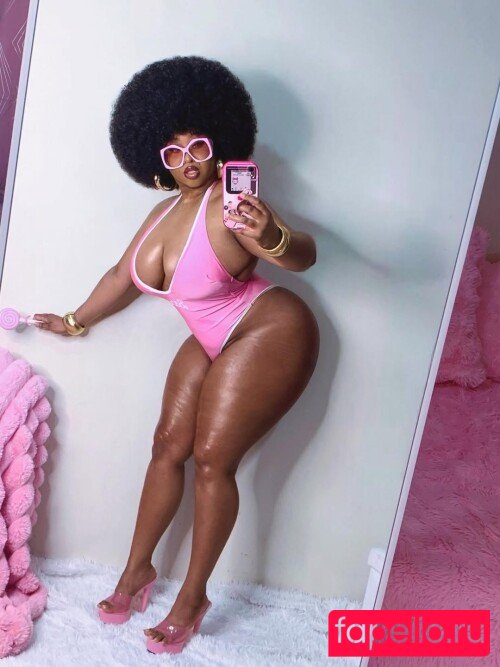 curvaceous_barbie Nude Onlyfans Photo 28