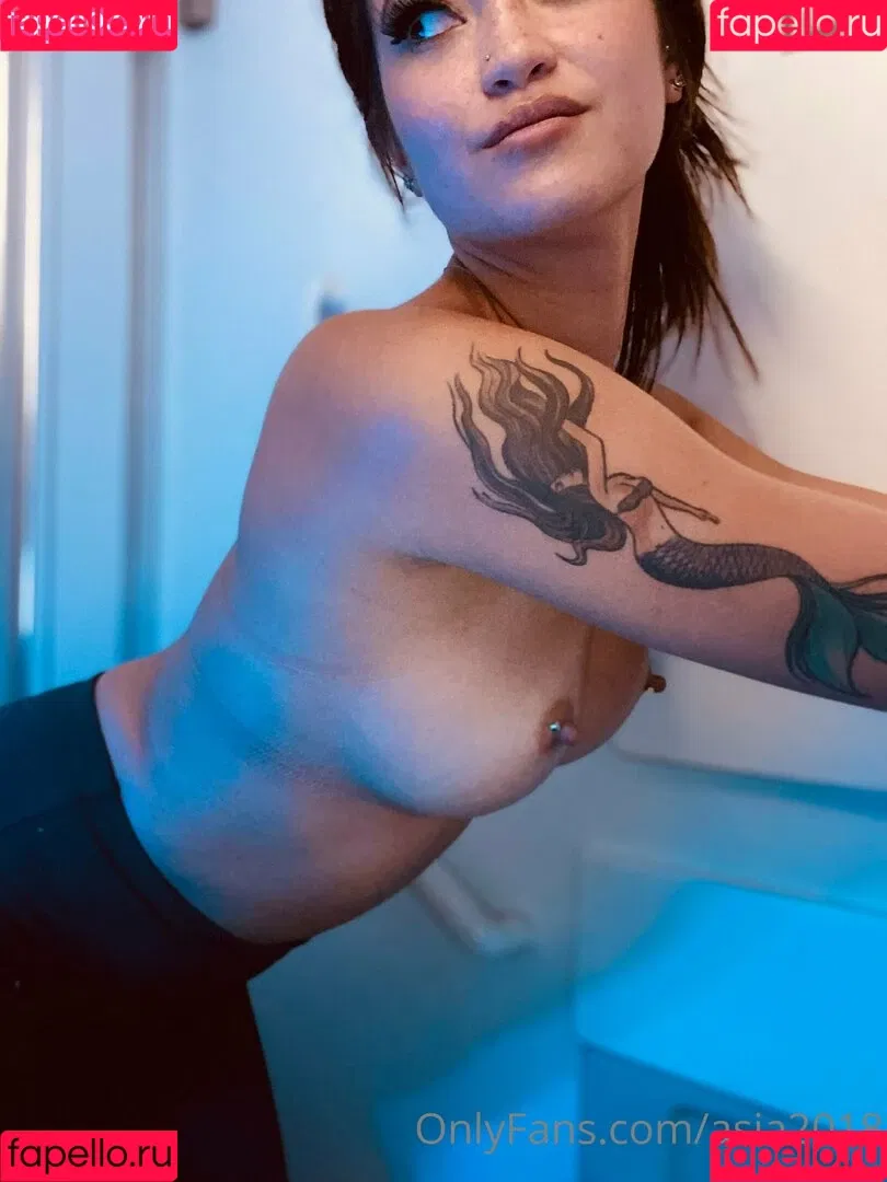 asiapolerina Onlyfans Photo Gallery 