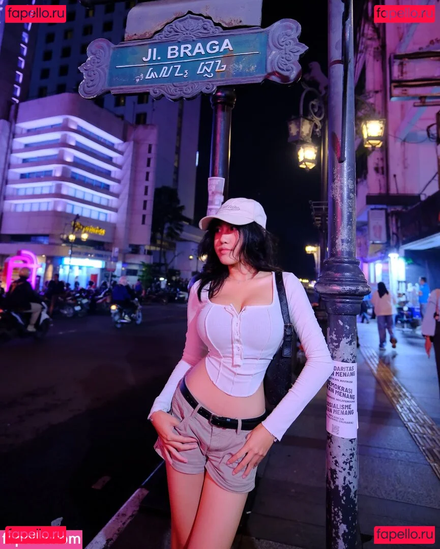 Aurelia Onlyfans Photo Gallery 