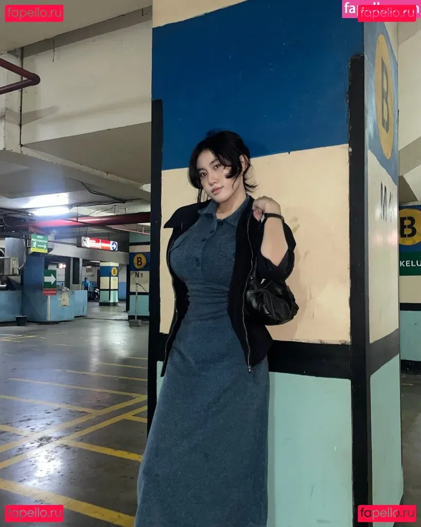 Aurelia Onlyfans Photo Gallery 