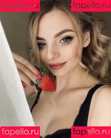busya18plus Onlyfans Photo Gallery 