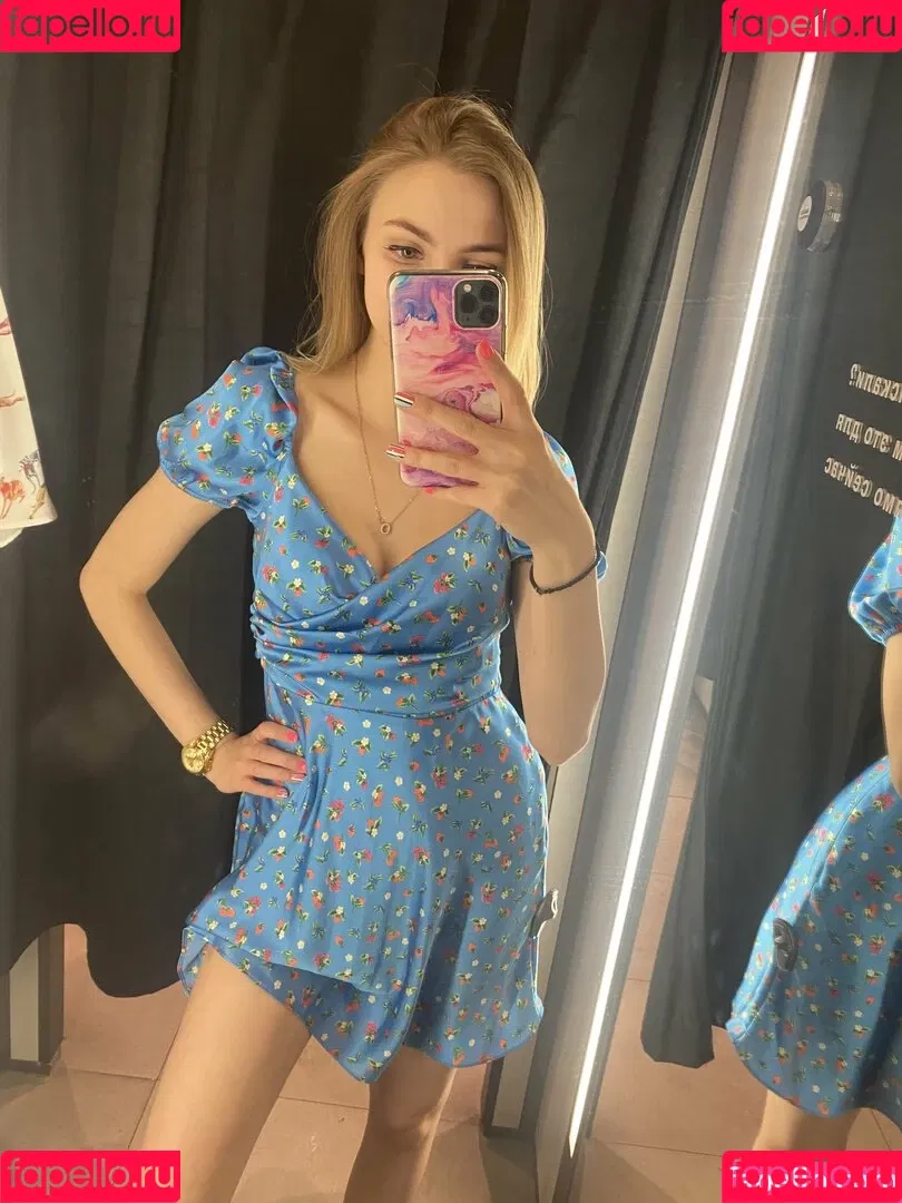 busya18plus Onlyfans Photo Gallery 