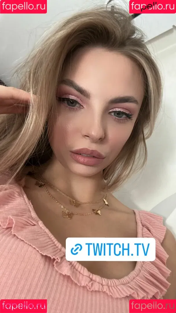 busya18plus Onlyfans Photo Gallery 