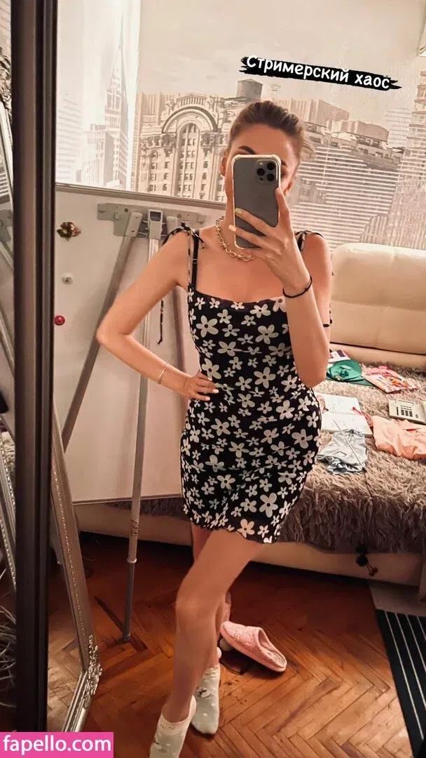 busya18plus Onlyfans Photo Gallery 