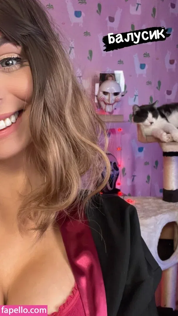 busya18plus Onlyfans Photo Gallery 