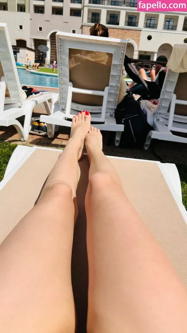 busya18plus Onlyfans Photo Gallery 