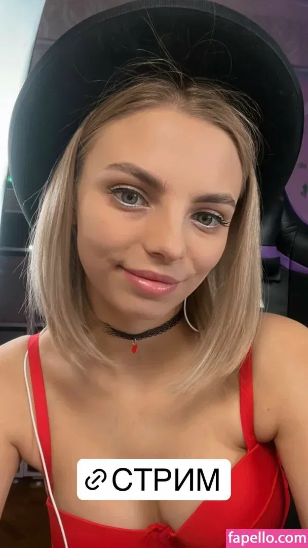 busya18plus Onlyfans Photo Gallery 