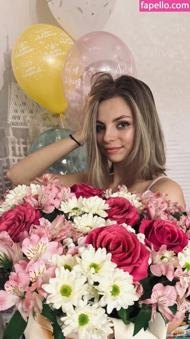 busya18plus Onlyfans Photo Gallery 