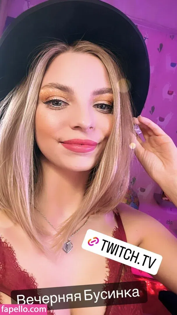 busya18plus Onlyfans Photo Gallery 