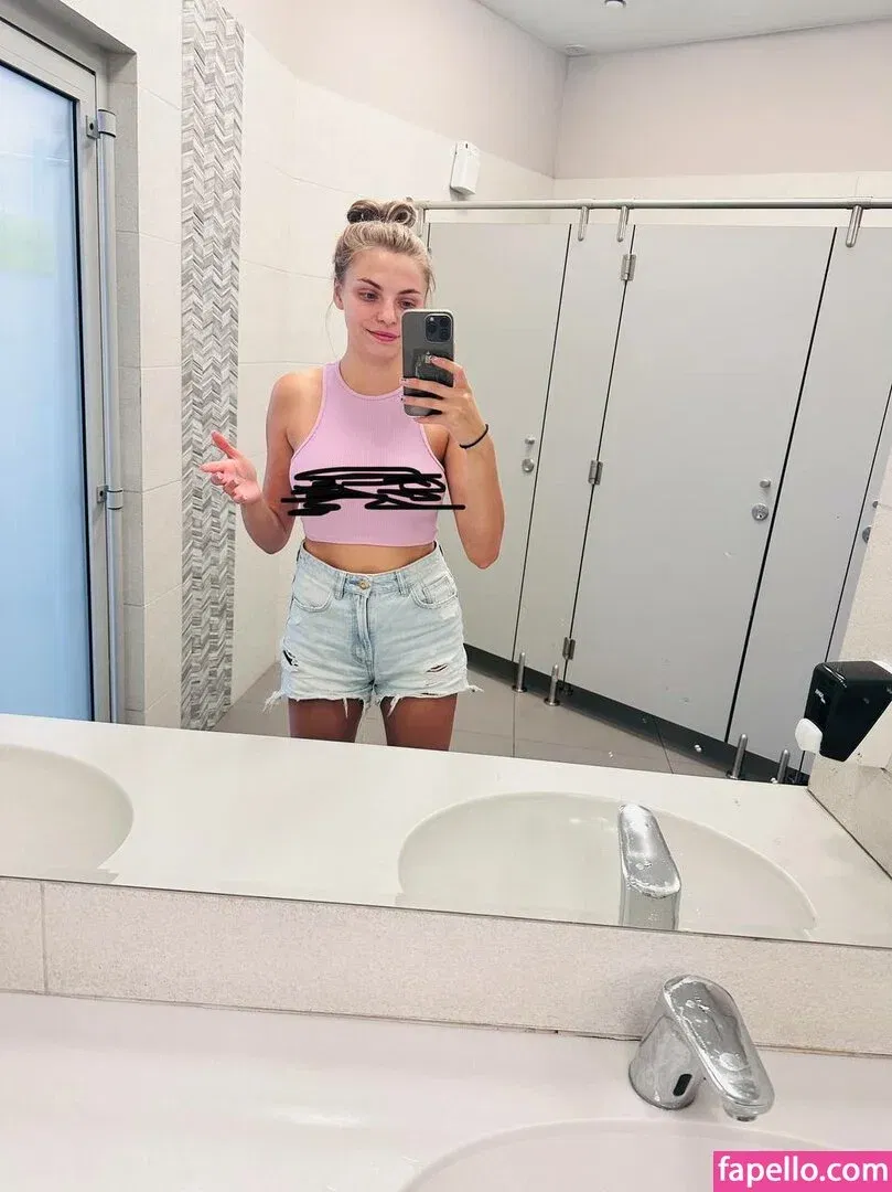 busya18plus Onlyfans Photo Gallery 