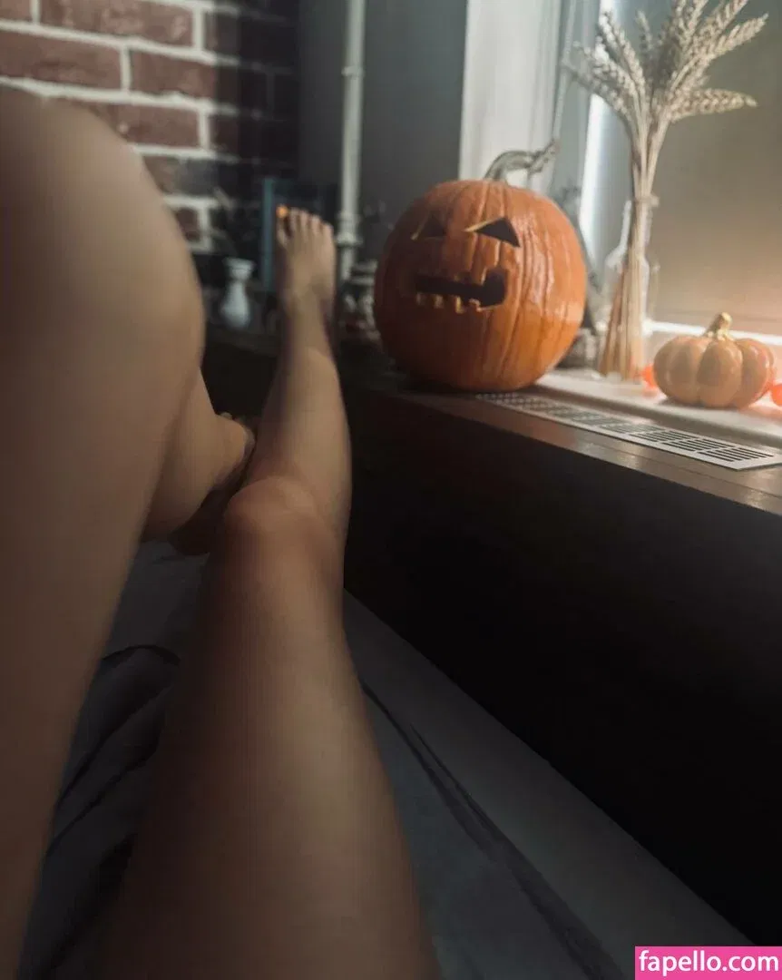 busya18plus Onlyfans Photo Gallery 