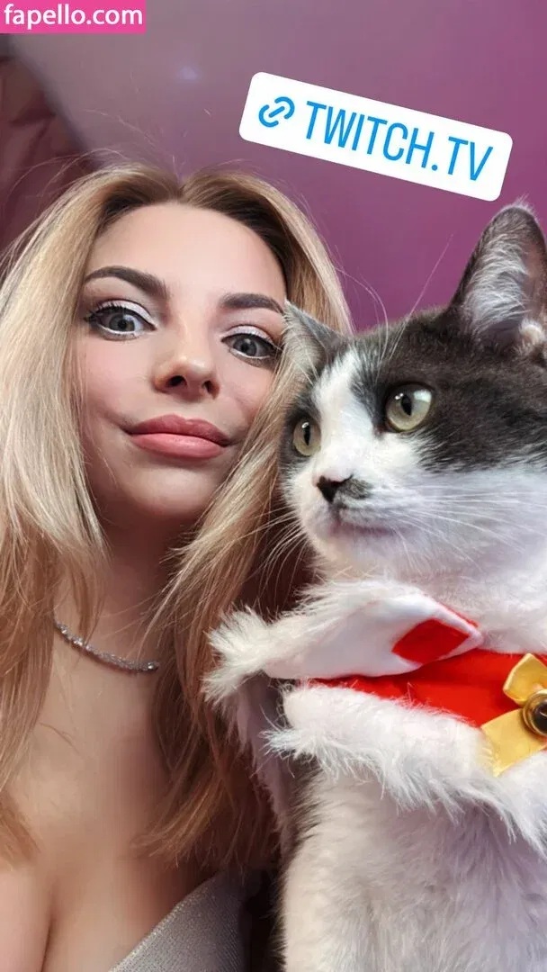 busya18plus Onlyfans Photo Gallery 