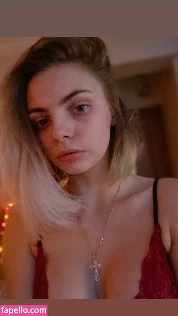 busya18plus Onlyfans Photo Gallery 