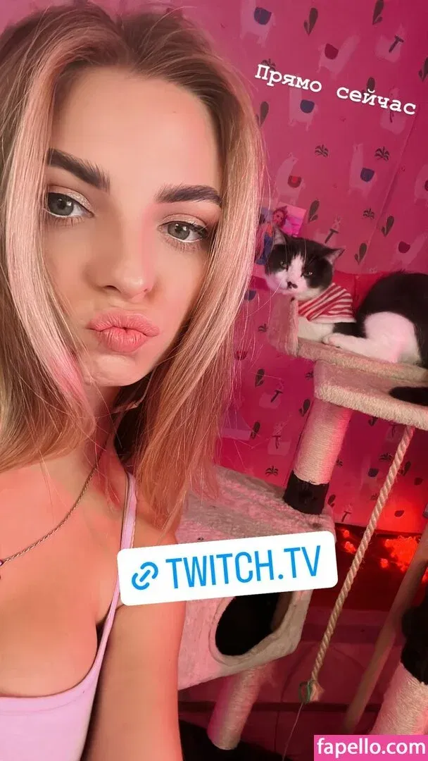 busya18plus Onlyfans Photo Gallery 