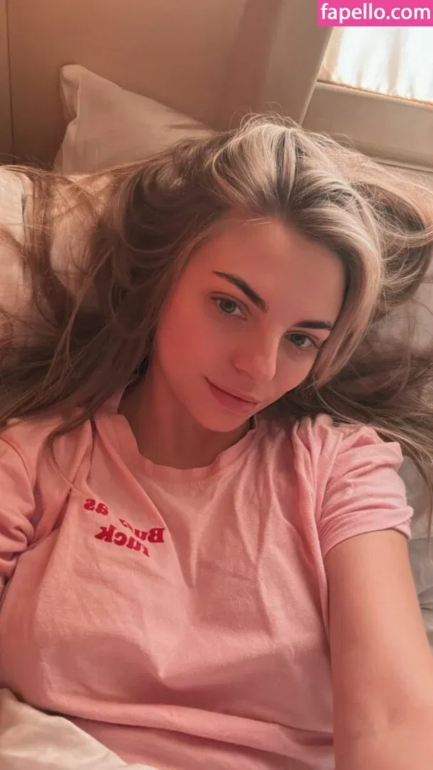 busya18plus Onlyfans Photo Gallery 