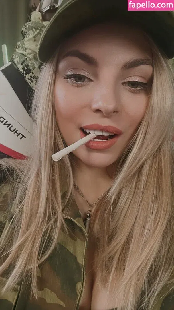 busya18plus Onlyfans Photo Gallery 