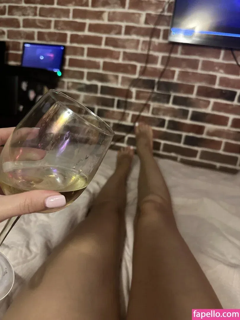 busya18plus Onlyfans Photo Gallery 