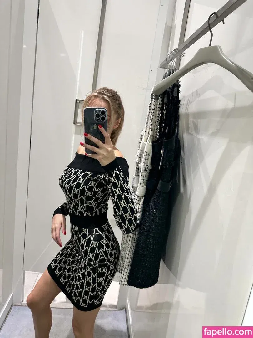 busya18plus Onlyfans Photo Gallery 