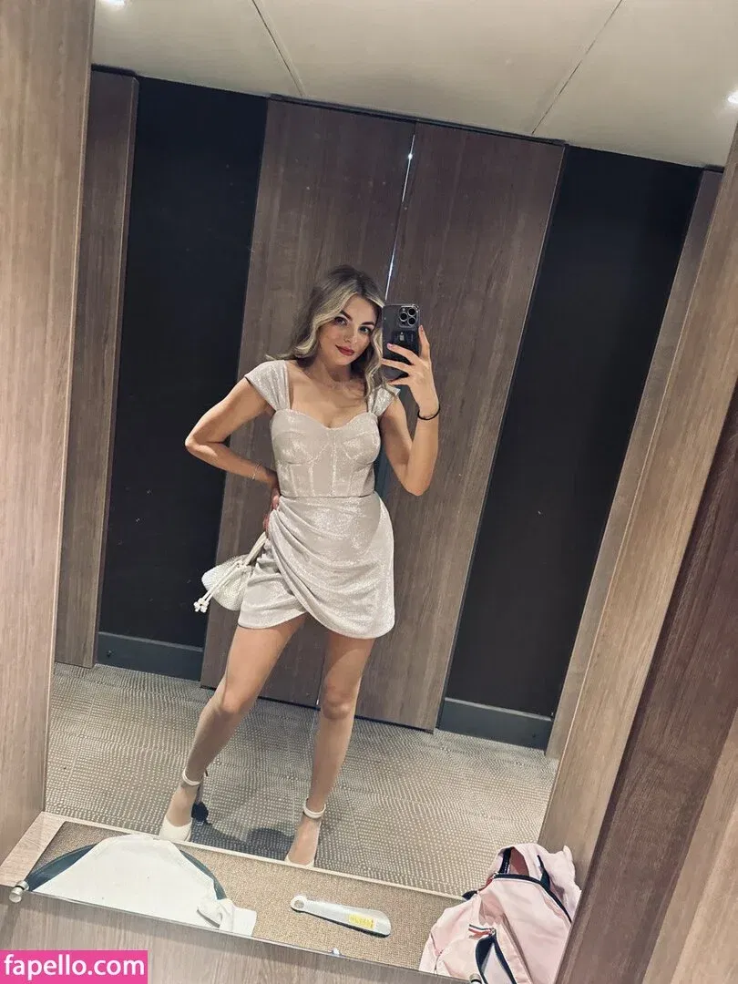 busya18plus Onlyfans Photo Gallery 