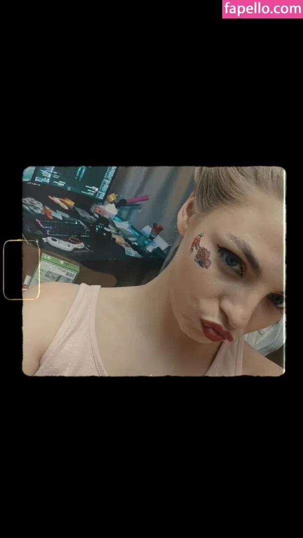 busya18plus Onlyfans Photo Gallery 