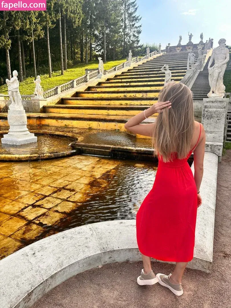 busya18plus Onlyfans Photo Gallery 