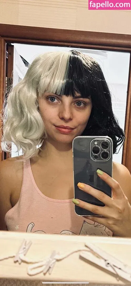 busya18plus Onlyfans Photo Gallery 