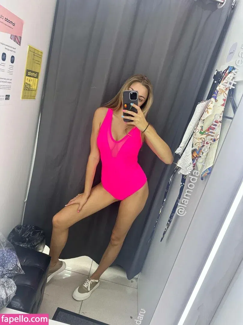 busya18plus Onlyfans Photo Gallery 