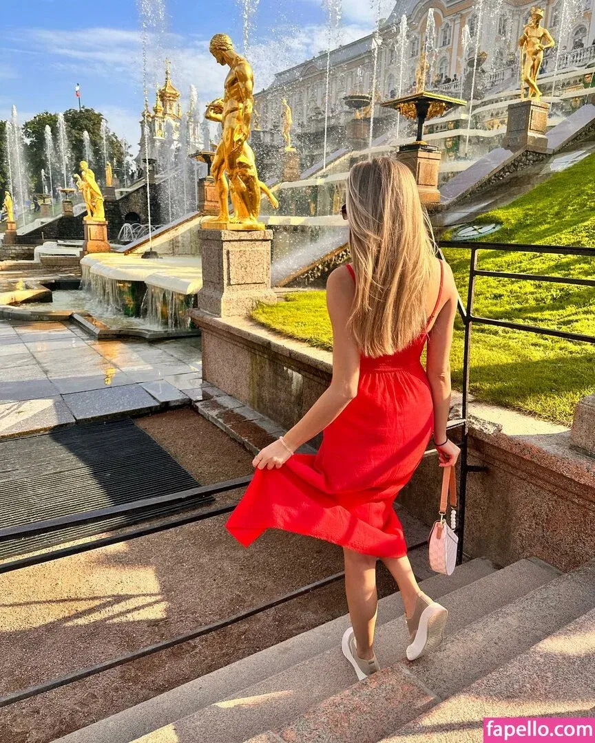 busya18plus Onlyfans Photo Gallery 