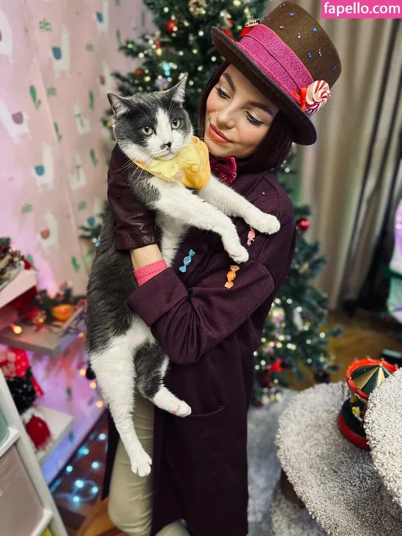 busya18plus Onlyfans Photo Gallery 